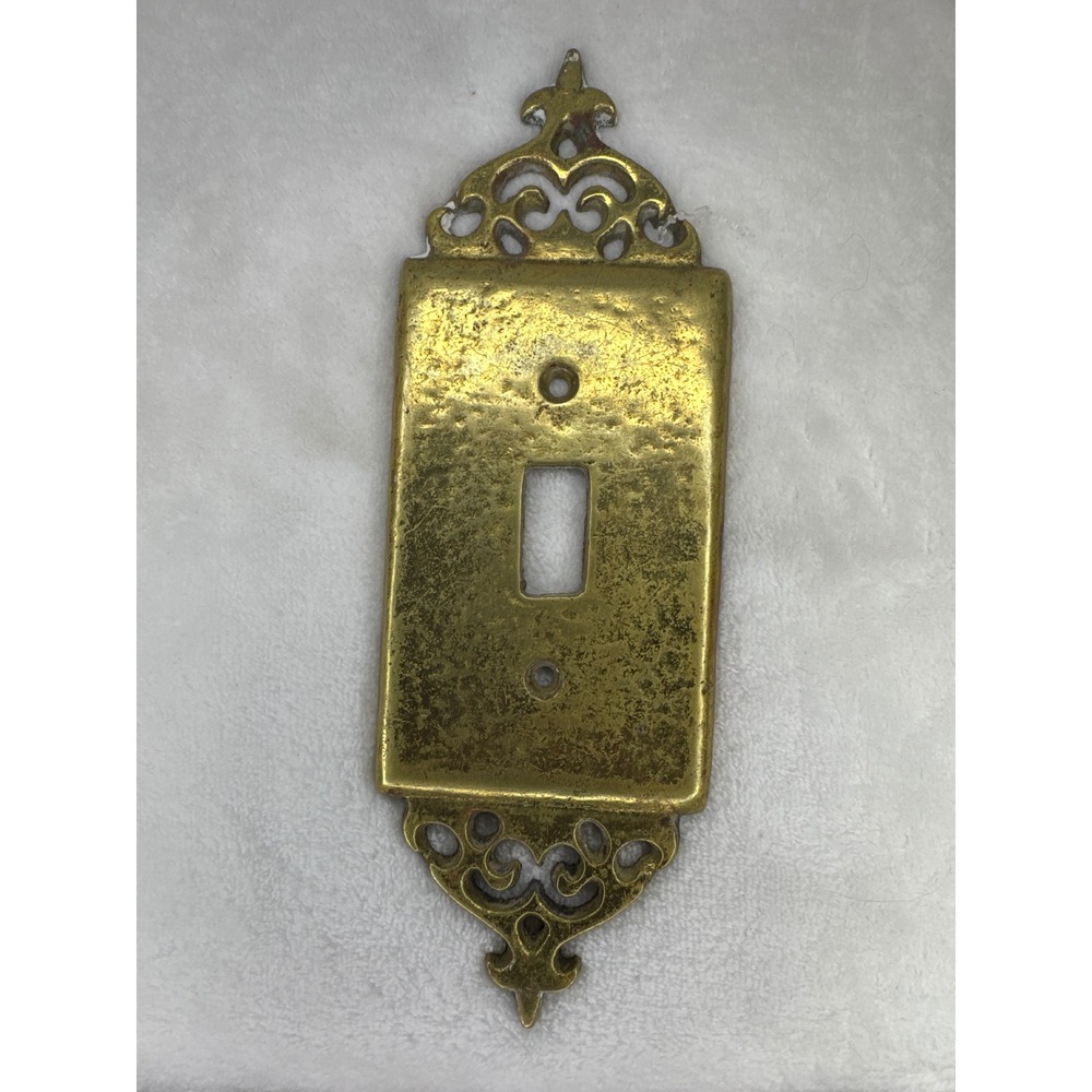 Unbranded Light Switch Cover Unisex OS Gold Good Vintage Brass Filigree Ornate
